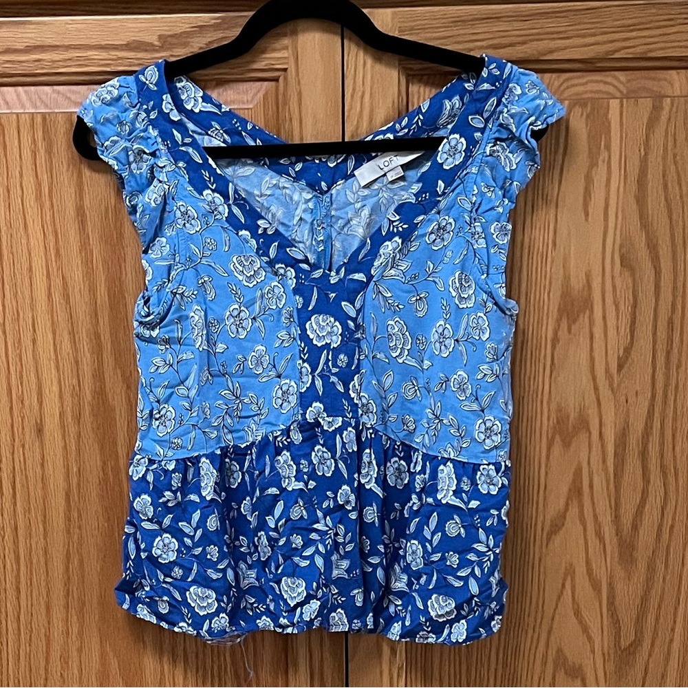 LOFT Blue and White Floral Blouse, EUC, Size SP